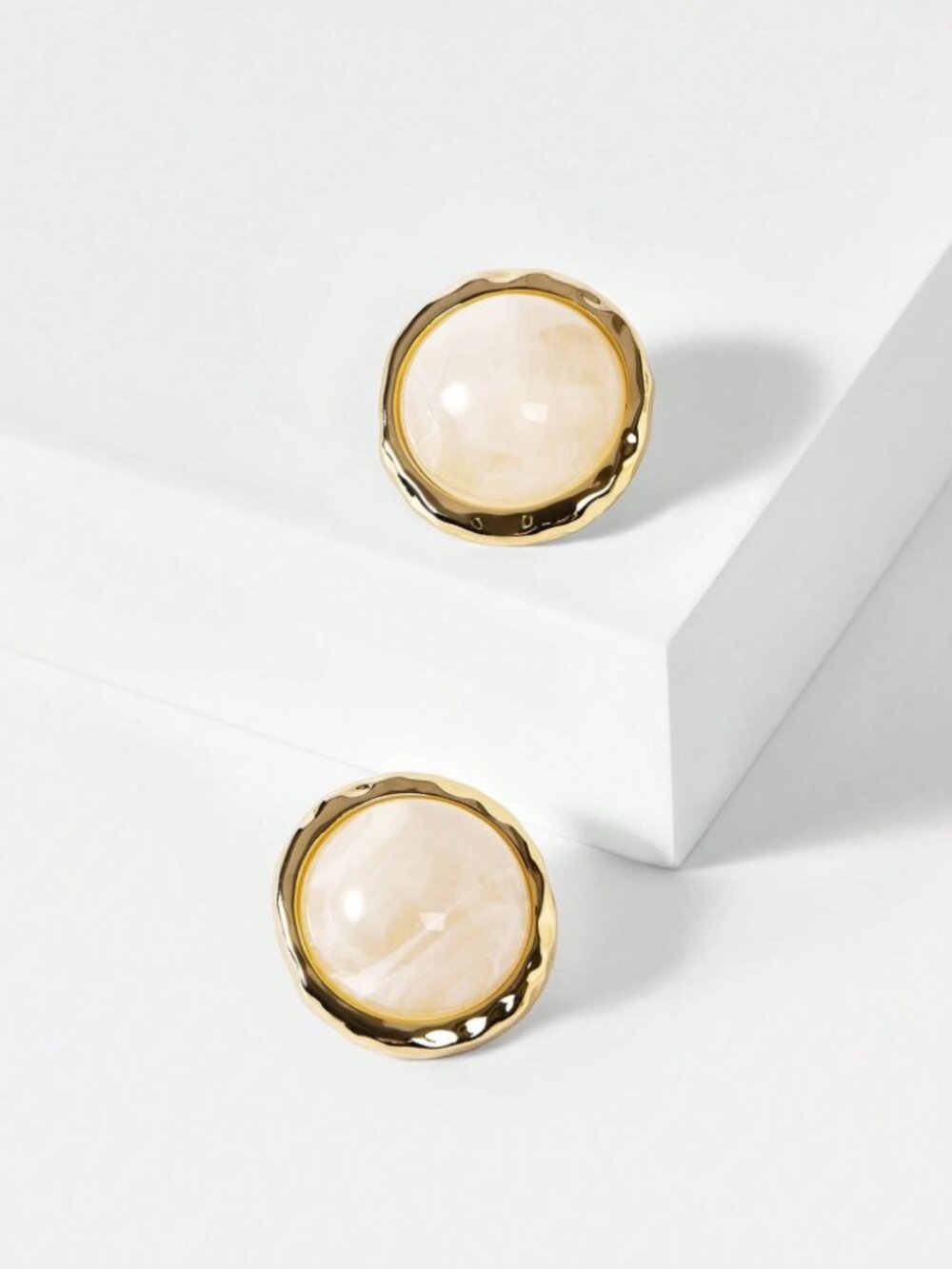 Cream Cabochon Gold Hammered Rim Stud Earrings